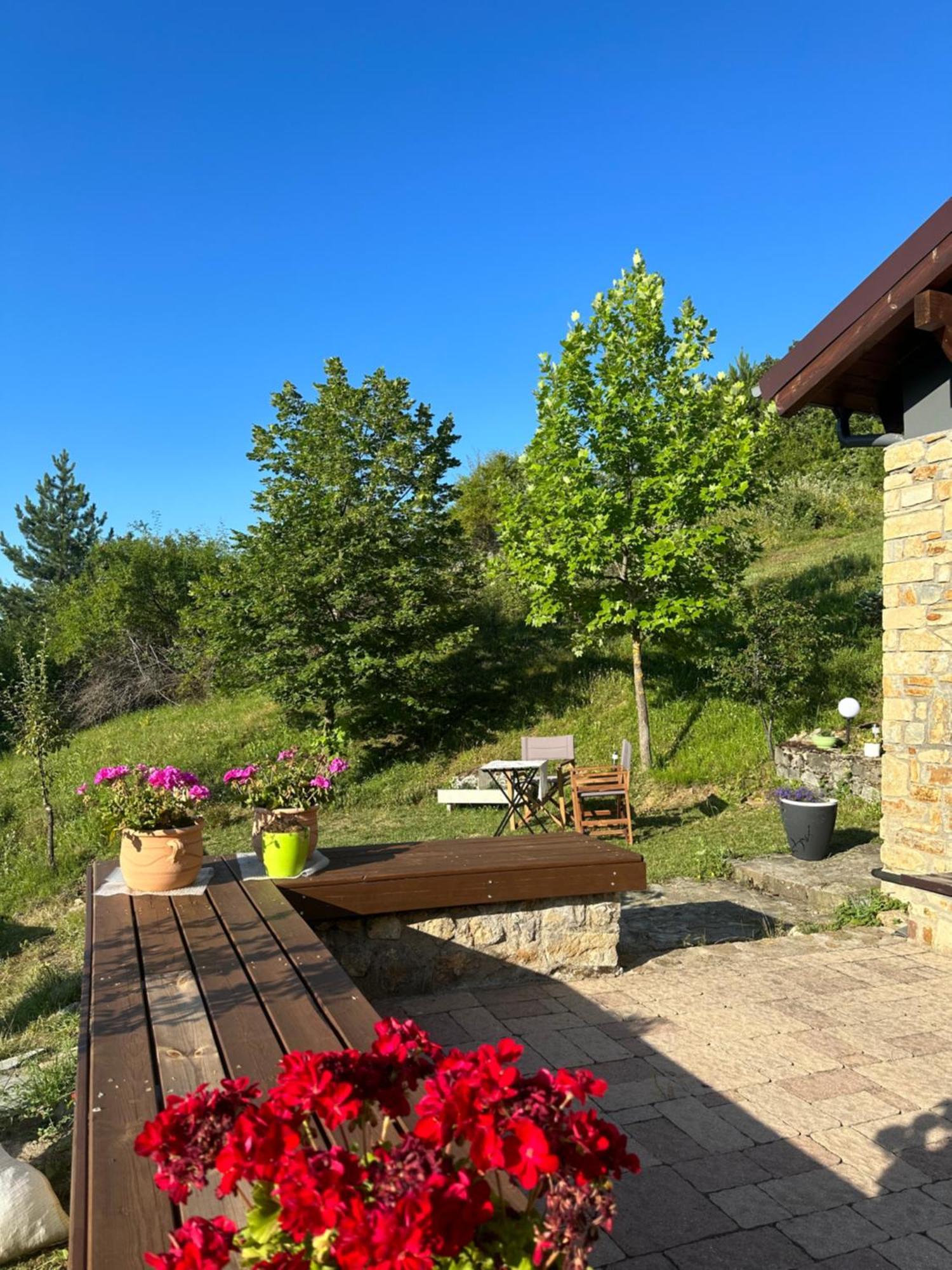 Little Garden Cabin Perivolaki Bagian luar foto